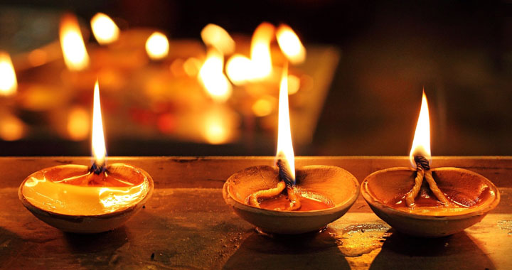 Traditional Diwali Diya Decorations